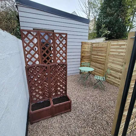 Дом отдыха Petite Maison Calme Pour 3 Personnes Лон-Плаж